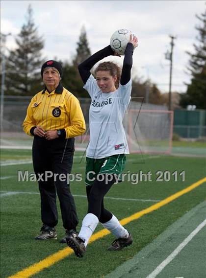 Thumbnail 2 in Paradise vs Drake (California Classic) photogallery.