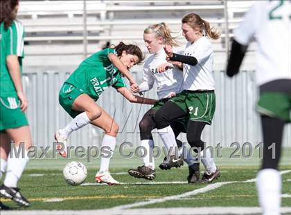 Thumbnail 2 in Paradise vs Drake (California Classic) photogallery.