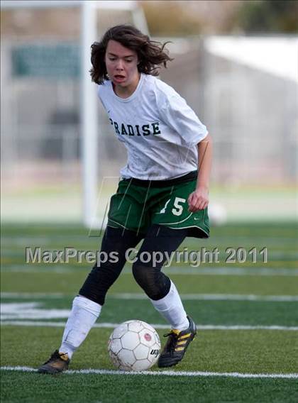 Thumbnail 2 in Paradise vs Drake (California Classic) photogallery.