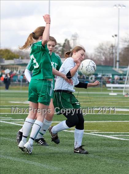 Thumbnail 2 in Paradise vs Drake (California Classic) photogallery.