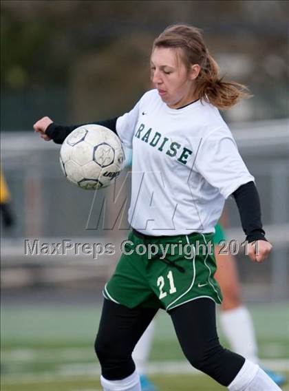 Thumbnail 1 in Paradise vs Drake (California Classic) photogallery.