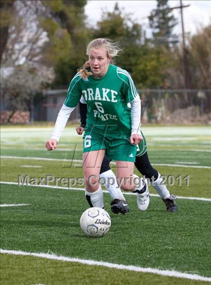 Thumbnail 3 in Paradise vs Drake (California Classic) photogallery.