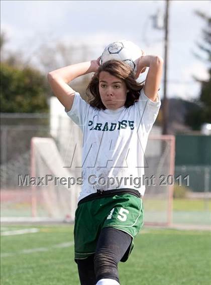 Thumbnail 2 in Paradise vs Drake (California Classic) photogallery.