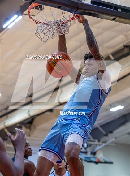 Thumbnail 2 in IMG Academy vs CIA Bella Vista ( Bob McKillop Invitational ) photogallery.