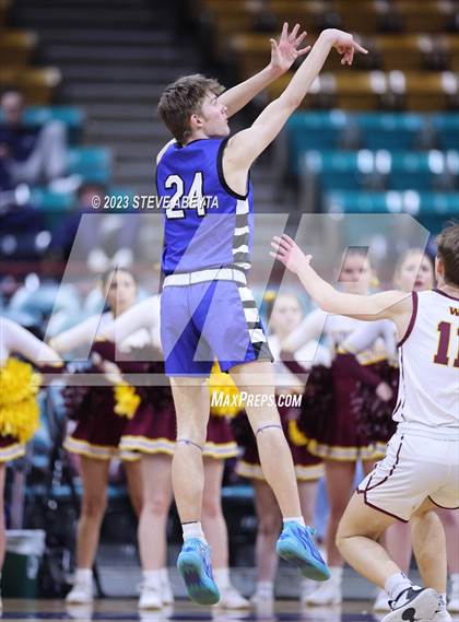 Thumbnail 3 in Windsor vs. Longmont (CHSAA 5A Great 8) photogallery.