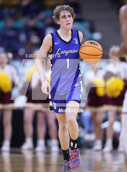 Thumbnail 3 in Windsor vs. Longmont (CHSAA 5A Great 8) photogallery.