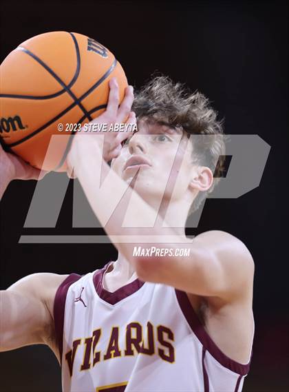 Thumbnail 2 in Windsor vs. Longmont (CHSAA 5A Great 8) photogallery.
