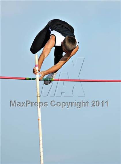 Thumbnail 3 in 44th Arcadia Invitational (Saturday's Boys Pole Vault) photogallery.