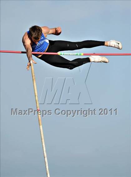 Thumbnail 2 in 44th Arcadia Invitational (Saturday's Boys Pole Vault) photogallery.