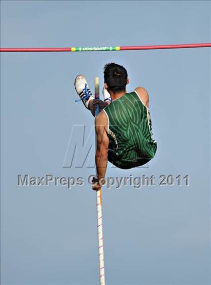 Thumbnail 2 in 44th Arcadia Invitational (Saturday's Boys Pole Vault) photogallery.