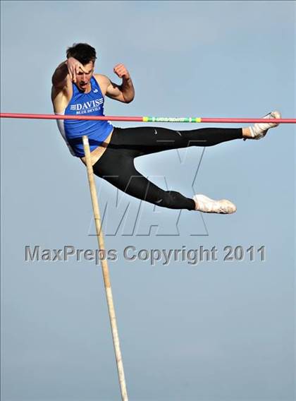 Thumbnail 3 in 44th Arcadia Invitational (Saturday's Boys Pole Vault) photogallery.