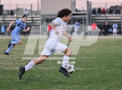 Thumbnail 1 in Lee vs Johnson photogallery.