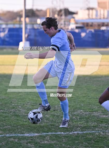 Thumbnail 3 in Lee vs Johnson photogallery.