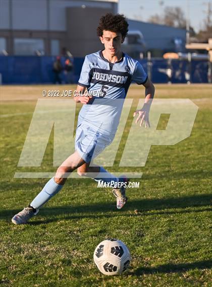 Thumbnail 2 in Lee vs Johnson photogallery.
