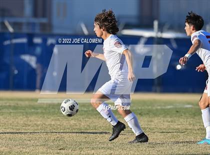 Thumbnail 2 in Lee vs Johnson photogallery.