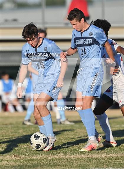 Thumbnail 1 in Lee vs Johnson photogallery.