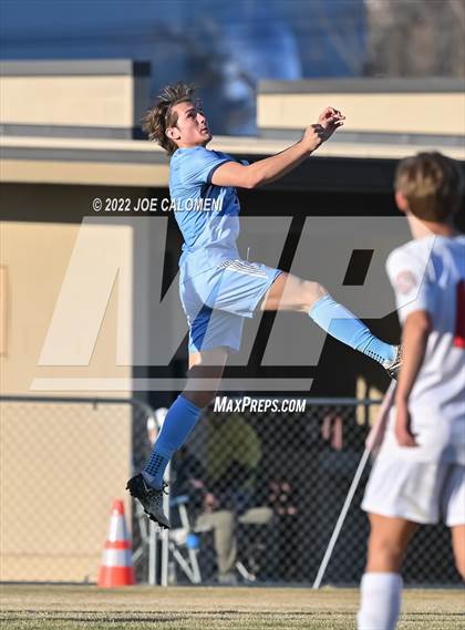 Thumbnail 2 in Lee vs Johnson photogallery.