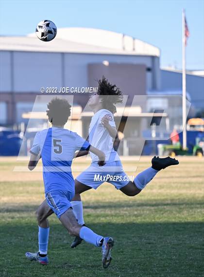 Thumbnail 3 in Lee vs Johnson photogallery.