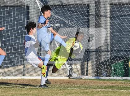 Thumbnail 3 in Lee vs Johnson photogallery.