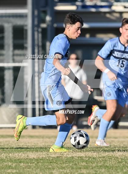 Thumbnail 3 in Lee vs Johnson photogallery.