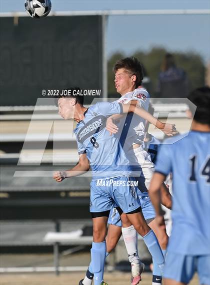 Thumbnail 1 in Lee vs Johnson photogallery.