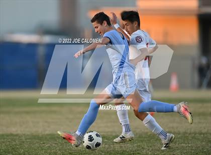Thumbnail 2 in Lee vs Johnson photogallery.