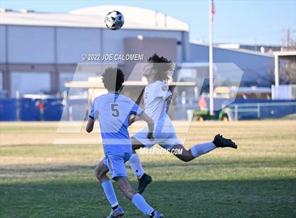 Thumbnail 2 in Lee vs Johnson photogallery.