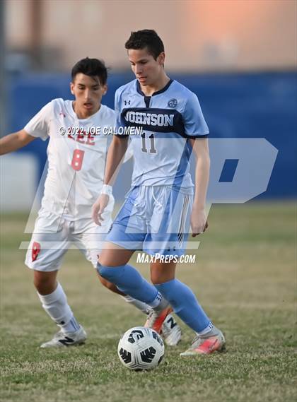 Thumbnail 2 in Lee vs Johnson photogallery.