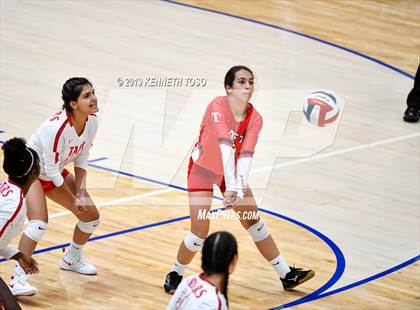 Thumbnail 2 in Taft @ Marshall photogallery.