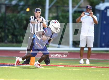 Thumbnail 3 in Bergen Catholic @ Chaminade-Madonna photogallery.