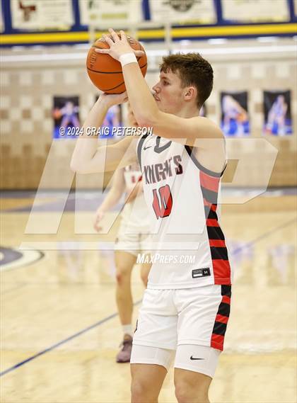 Thumbnail 1 in Star Valley vs. Hillcrest photogallery.