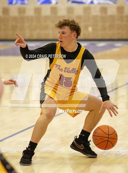 Thumbnail 2 in Star Valley vs. Hillcrest photogallery.