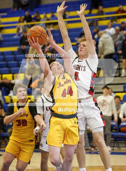 Thumbnail 1 in Star Valley vs. Hillcrest photogallery.