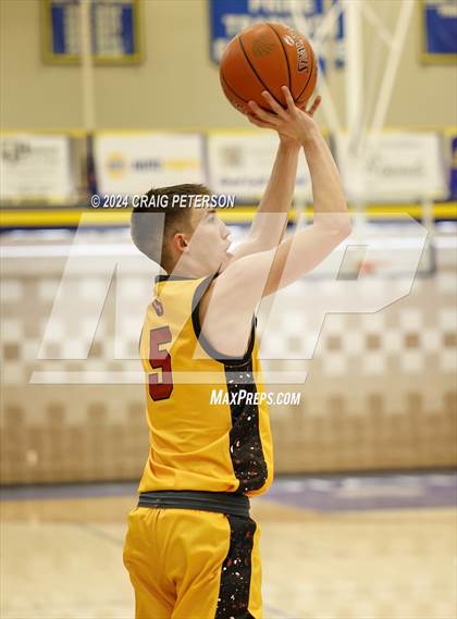 Thumbnail 2 in Star Valley vs. Hillcrest photogallery.