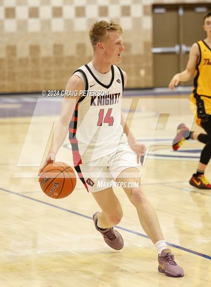 Thumbnail 3 in Star Valley vs. Hillcrest photogallery.