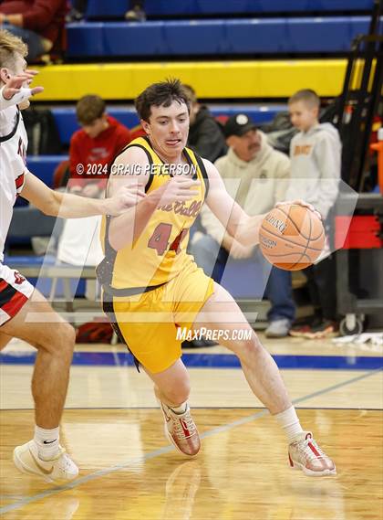 Thumbnail 2 in Star Valley vs. Hillcrest photogallery.