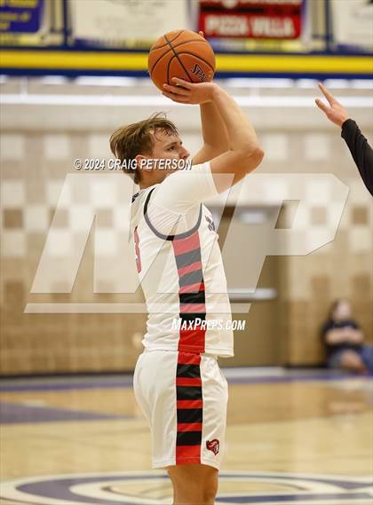 Thumbnail 3 in Star Valley vs. Hillcrest photogallery.