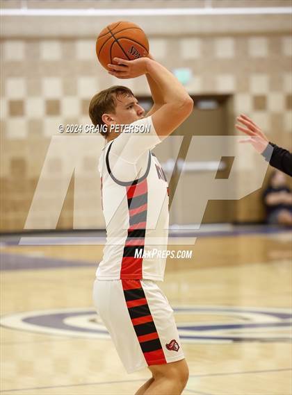Thumbnail 2 in Star Valley vs. Hillcrest photogallery.