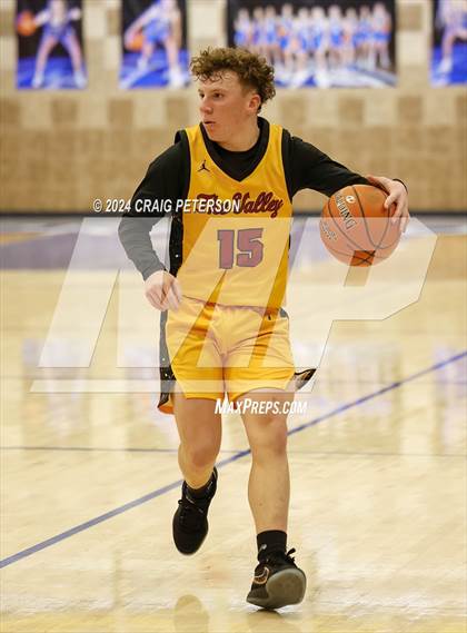 Thumbnail 1 in Star Valley vs. Hillcrest photogallery.
