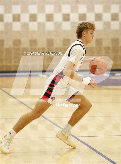 Thumbnail 3 in Star Valley vs. Hillcrest photogallery.