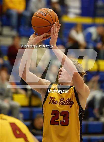 Thumbnail 3 in Star Valley vs. Hillcrest photogallery.