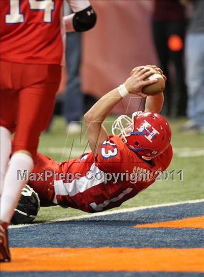 Thumbnail 2 in Schalmont vs. Hornell (NYSPHSAA Class B Final) photogallery.