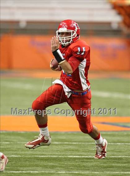 Thumbnail 3 in Schalmont vs. Hornell (NYSPHSAA Class B Final) photogallery.