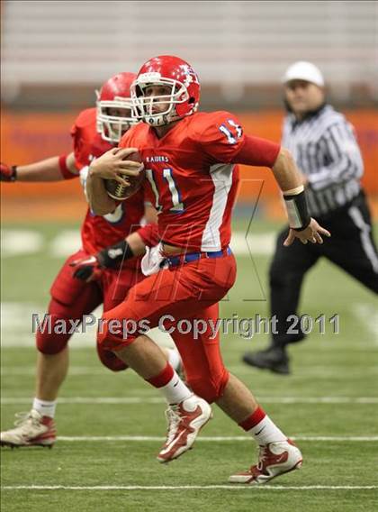 Thumbnail 1 in Schalmont vs. Hornell (NYSPHSAA Class B Final) photogallery.