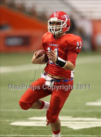 Thumbnail 2 in Schalmont vs. Hornell (NYSPHSAA Class B Final) photogallery.