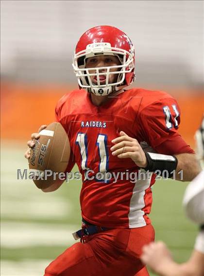 Thumbnail 2 in Schalmont vs. Hornell (NYSPHSAA Class B Final) photogallery.