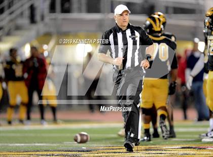 Thumbnail 3 in Brusly @ St. James (LHSAA 3A Quarterfinal) photogallery.