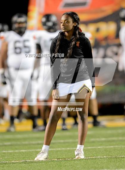 Thumbnail 2 in Brusly @ St. James (LHSAA 3A Quarterfinal) photogallery.