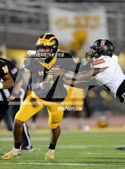 Thumbnail 2 in Brusly @ St. James (LHSAA 3A Quarterfinal) photogallery.