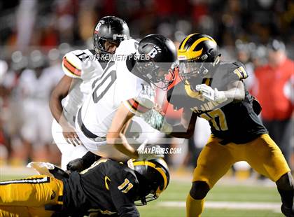 Thumbnail 2 in Brusly @ St. James (LHSAA 3A Quarterfinal) photogallery.